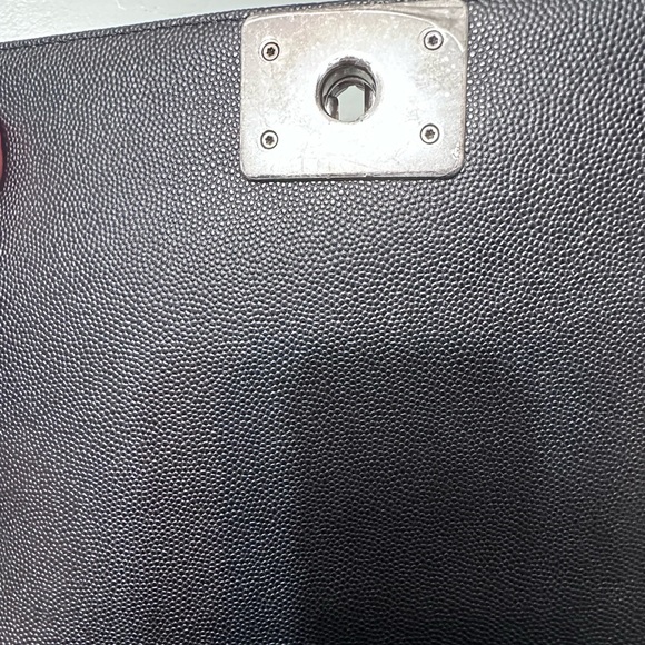 Chanel classic black caviar medium boy bag - Picture 6 of 14